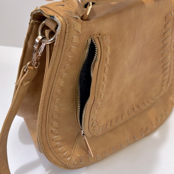 $ PRICE DROP URBAN Expressions Large Tan Use Crossbody Bag - Picture 10 of 15